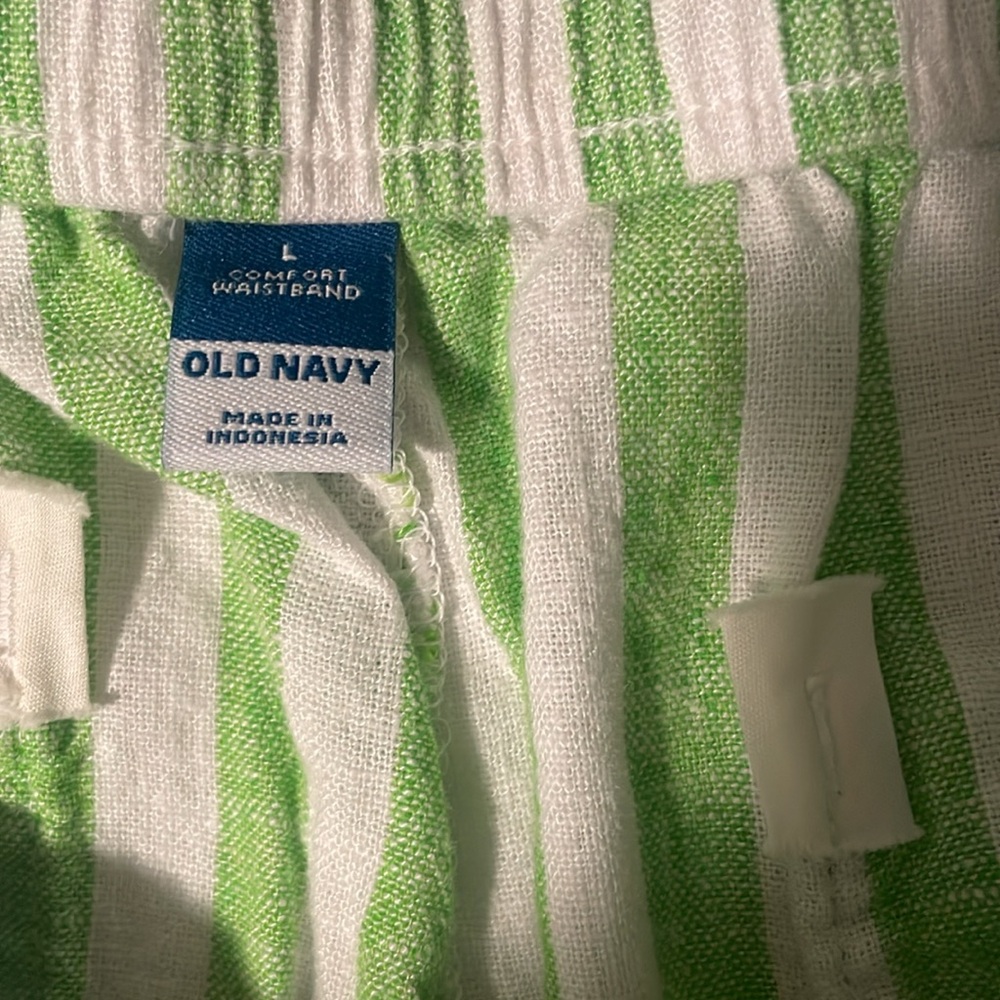 Old navy linen blend green stripe shorts - Picture 2 of 6